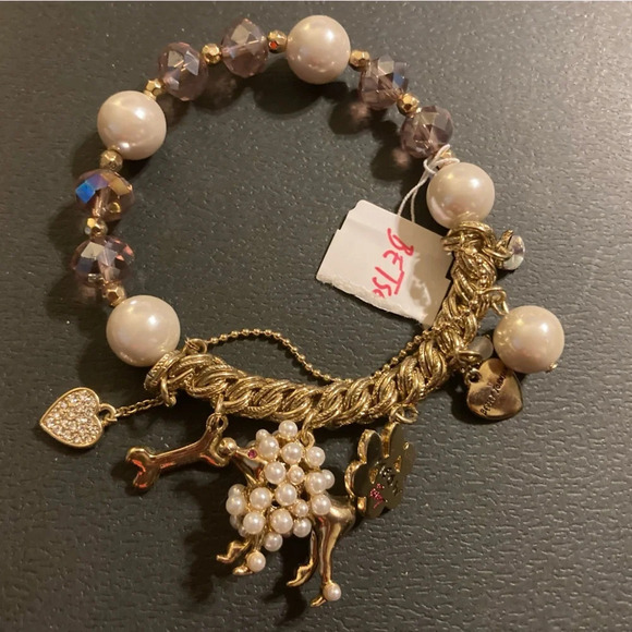 BETSEY JOHNSON Multi-Charm Dog Lover’s Poodle Pawprint Bone Stretch Bracelet NWT - Picture 6 of 8